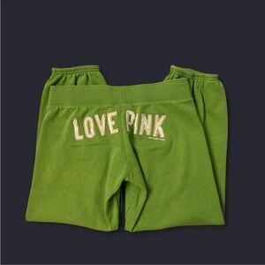 Victoria’s Secret PINK Y2K Green Capri Sweatpants w Embroidered “LOVE PINK”